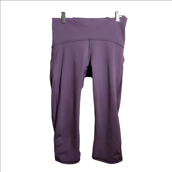ATHLETA VOGO Activewear Workout Yoga Pants Capri Leggings Size 6 Aubergine Color - Picture 2 of 7